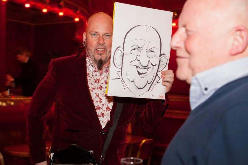 Wedding caricaturist at work